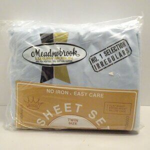 vintage MEADOWBROOK LUXURY Muslin TWIN SHEET Set IRREGULAR Blue Floral NOS